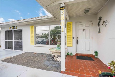Villa ou maison à vendre à Bradenton, Floride: 2 chambres, 115.01 m2 № 2141429 - photo 4