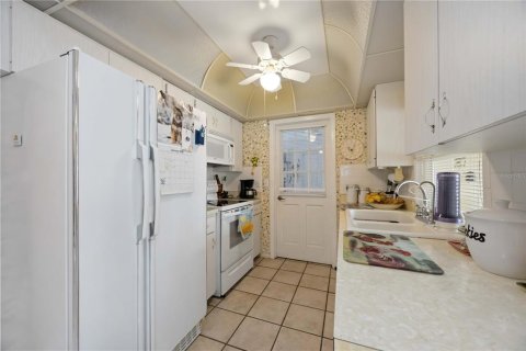 Villa ou maison à vendre à Bradenton, Floride: 2 chambres, 115.01 m2 № 2141429 - photo 8
