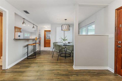 House in Lakeland, Florida 3 bedrooms, 160.91 sq.m. № 1781086 - photo 6