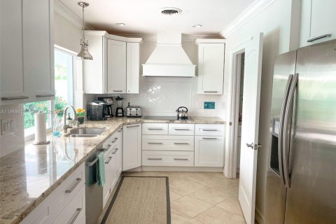 Casa en alquiler en Lighthouse Point, Florida, 3 dormitorios, 154.03 m2 № 2030210 - foto 4