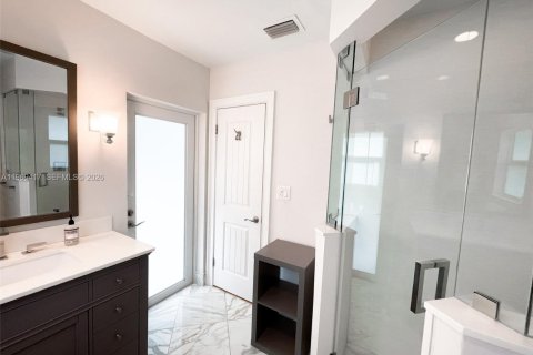 Casa en alquiler en Lighthouse Point, Florida, 3 dormitorios, 154.03 m2 № 2030210 - foto 14