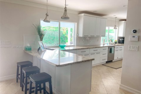 Casa en alquiler en Lighthouse Point, Florida, 3 dormitorios, 154.03 m2 № 2030210 - foto 5