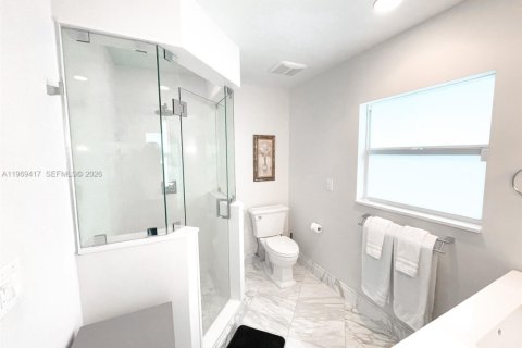 Casa en alquiler en Lighthouse Point, Florida, 3 dormitorios, 154.03 m2 № 2030210 - foto 13
