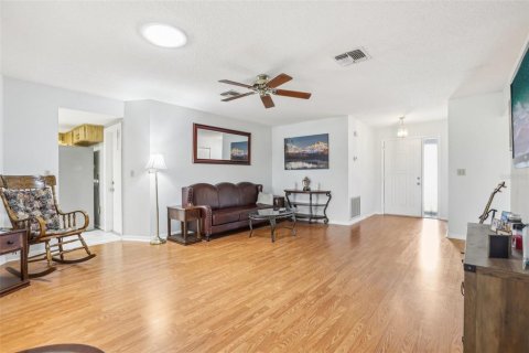Condominio en venta en Sun City Center, Florida, 2 dormitorios, 111.76 m2 № 1369736 - foto 8
