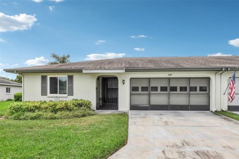Condominio en venta en Sun City Center, Florida, 2 dormitorios, 111.76 m2 № 1369736 - foto 1