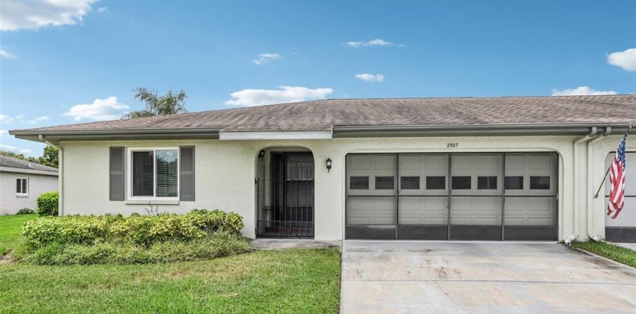 Condominio en Sun City Center, Florida, 2 dormitorios № 1369736