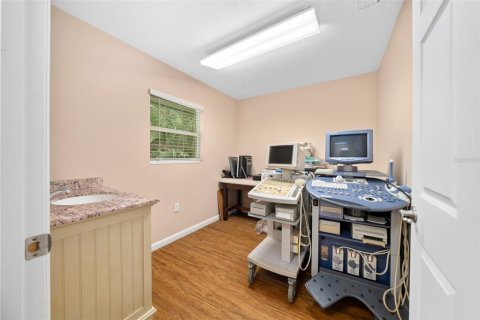 Propiedad comercial en venta en Chiefland, Florida, 349.5 m2 № 1334901 - foto 26