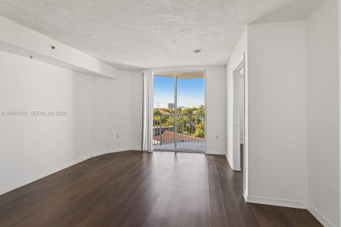 Купить кондоминиум в Майами, Флорида 1 спальня, 58.99м2, № 2005468 - фото 2