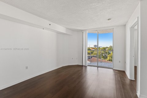 Купить кондоминиум в Майами, Флорида 1 спальня, 58.99м2, № 2005468 - фото 10