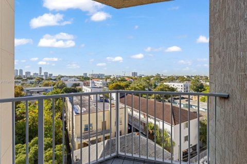 Купить кондоминиум в Майами, Флорида 1 спальня, 58.99м2, № 2005468 - фото 14