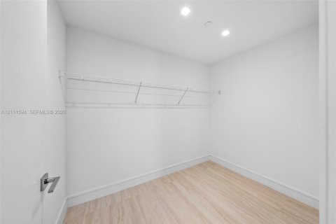 Copropriété à vendre à North Miami, Floride: 2 chambres, 146.04 m2 № 2431493 - photo 16