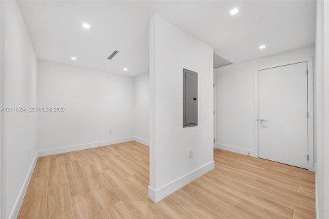 Copropriété à vendre à North Miami, Floride: 2 chambres, 146.04 m2 № 2431493 - photo 23