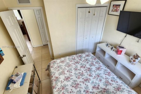 House in Miami Gardens, Florida 3 bedrooms, 140.38 sq.m. № 2044050 - photo 21