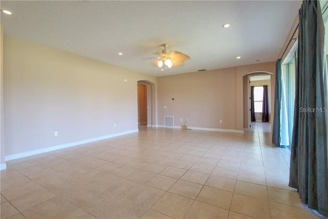 Villa ou maison à louer à Orlando, Floride: 4 chambres, 245.17 m2 № 2419262 - photo 8