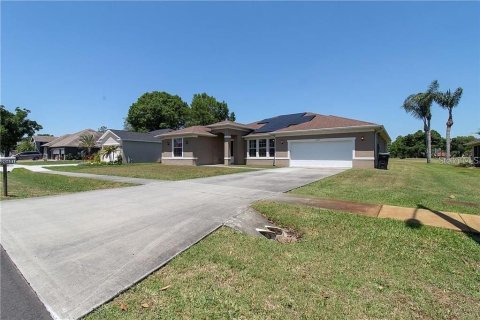 Villa ou maison à louer à Orlando, Floride: 4 chambres, 245.17 m2 № 2419262 - photo 2