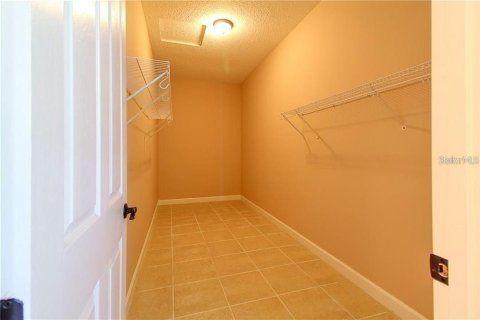 Villa ou maison à louer à Orlando, Floride: 4 chambres, 245.17 m2 № 2419262 - photo 19