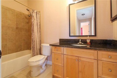 Villa ou maison à louer à Orlando, Floride: 4 chambres, 245.17 m2 № 2419262 - photo 24