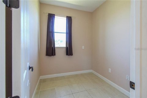 Villa ou maison à louer à Orlando, Floride: 4 chambres, 245.17 m2 № 2419262 - photo 21