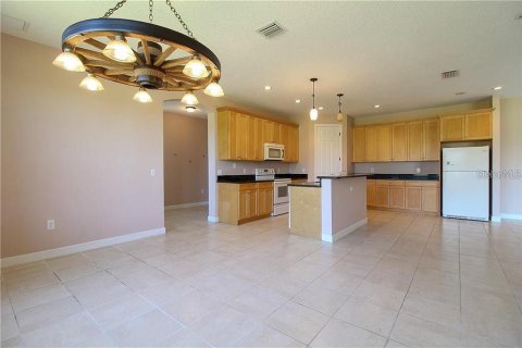 Villa ou maison à louer à Orlando, Floride: 4 chambres, 245.17 m2 № 2419262 - photo 6