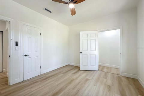 House in Jacksonville, Florida 3 bedrooms, 149.67 sq.m. № 1915981 - photo 30