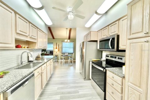 House in Gainesville, Florida 3 bedrooms, 172.61 sq.m. № 1899627 - photo 10