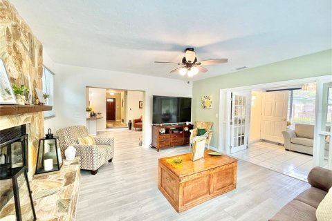 House in Gainesville, Florida 3 bedrooms, 172.61 sq.m. № 1899627 - photo 17