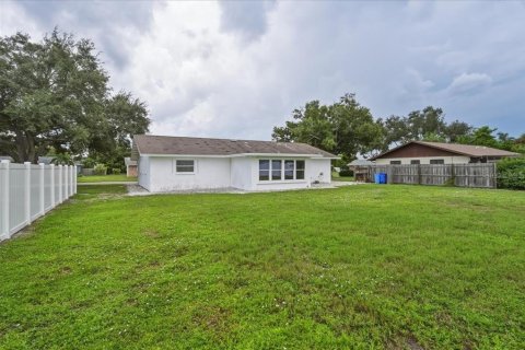 Villa ou maison à vendre à Bradenton, Floride: 2 chambres, 113.62 m2 № 2388744 - photo 4