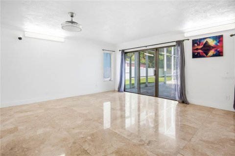 Casa en venta en Daytona Beach, Florida, 5 dormitorios, 343.55 m2 № 2384193 - foto 14