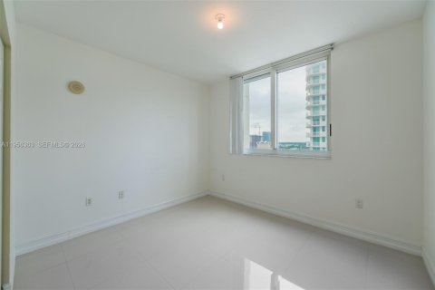 Copropriété à louer à Hallandale Beach, Floride: 2 chambres, 97.73 m2 № 2012050 - photo 17