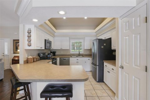 House in Lakeland, Florida 4 bedrooms, 270.07 sq.m. № 1677096 - photo 9