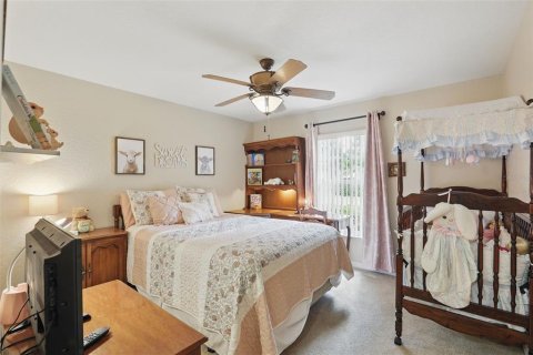 House in Lakeland, Florida 4 bedrooms, 270.07 sq.m. № 1677096 - photo 15