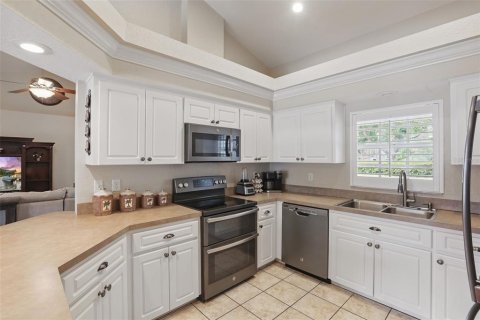 House in Lakeland, Florida 4 bedrooms, 270.07 sq.m. № 1677096 - photo 10