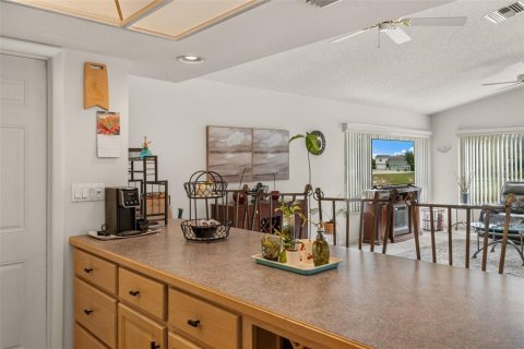 Villa ou maison à vendre à Weeki Wachee, Floride: 3 chambres, 214.33 m2 № 2404768 - photo 25