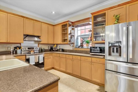 Condominio en alquiler en Fort Lauderdale, Florida, 3 dormitorios, 193.24 m2 № 2025284 - foto 16