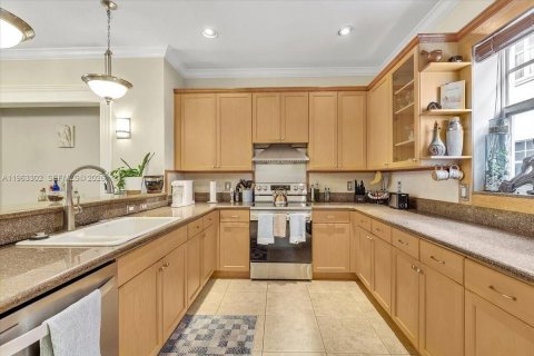 Condominio en alquiler en Fort Lauderdale, Florida, 3 dormitorios, 193.24 m2 № 2025284 - foto 18