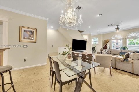 Condominio en alquiler en Fort Lauderdale, Florida, 3 dormitorios, 193.24 m2 № 2025284 - foto 12