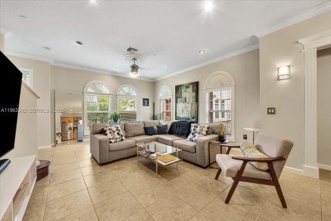 Condominio en alquiler en Fort Lauderdale, Florida, 3 dormitorios, 193.24 m2 № 2025284 - foto 6