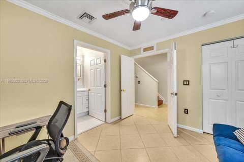 Condominio en alquiler en Fort Lauderdale, Florida, 3 dormitorios, 193.24 m2 № 2025284 - foto 24