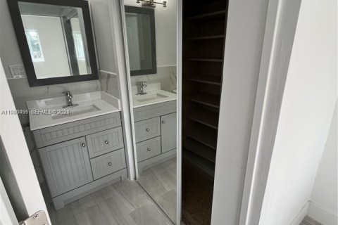 Villa ou maison à louer à Miami Gardens, Floride: 3 chambres, 109.16 m2 № 1997686 - photo 19