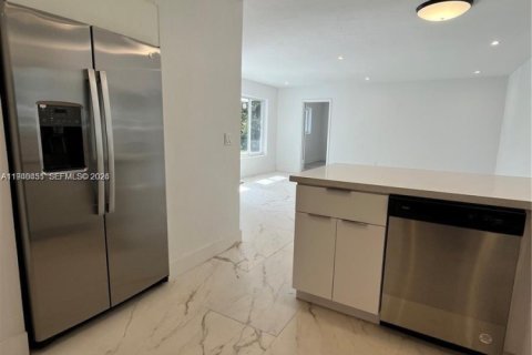 Villa ou maison à louer à Miami Gardens, Floride: 3 chambres, 109.16 m2 № 1997686 - photo 6