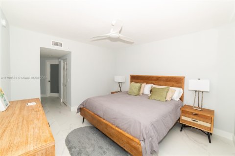 Condo in Sunny Isles Beach, Florida, 3 bedrooms  № 1595913 - photo 28
