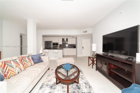 Condo in Sunny Isles Beach, Florida, 3 bedrooms  № 1595913 - photo 13