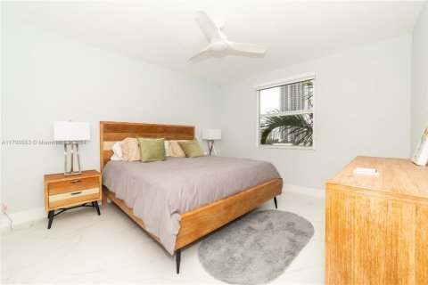 Condo in Sunny Isles Beach, Florida, 3 bedrooms  № 1595913 - photo 26