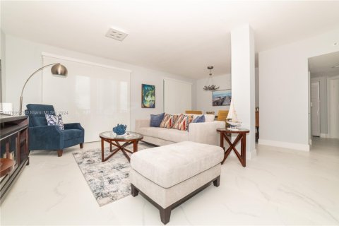 Condo in Sunny Isles Beach, Florida, 3 bedrooms  № 1595913 - photo 3