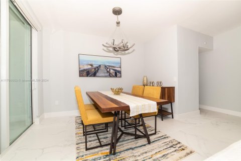 Condo in Sunny Isles Beach, Florida, 3 bedrooms  № 1595913 - photo 9