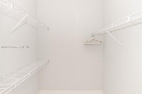 Condo in Sunny Isles Beach, Florida, 3 bedrooms  № 1595913 - photo 30