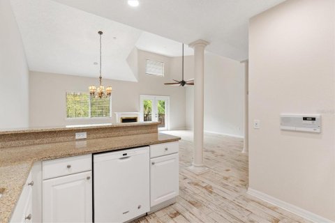 Copropriété à vendre à The Villages, Floride: 2 chambres, 239.87 m2 № 2371765 - photo 21