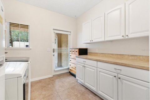 Copropriété à vendre à The Villages, Floride: 2 chambres, 239.87 m2 № 2371765 - photo 11