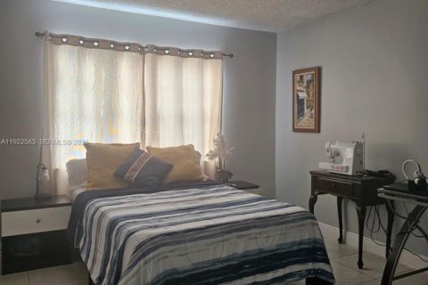 Купить кондоминиум в Майами, Флорида 2 спальни, 102.1м2, № 2035388 - фото 14