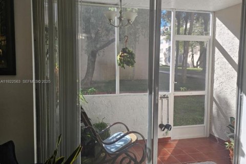 Купить кондоминиум в Майами, Флорида 2 спальни, 102.1м2, № 2035388 - фото 3